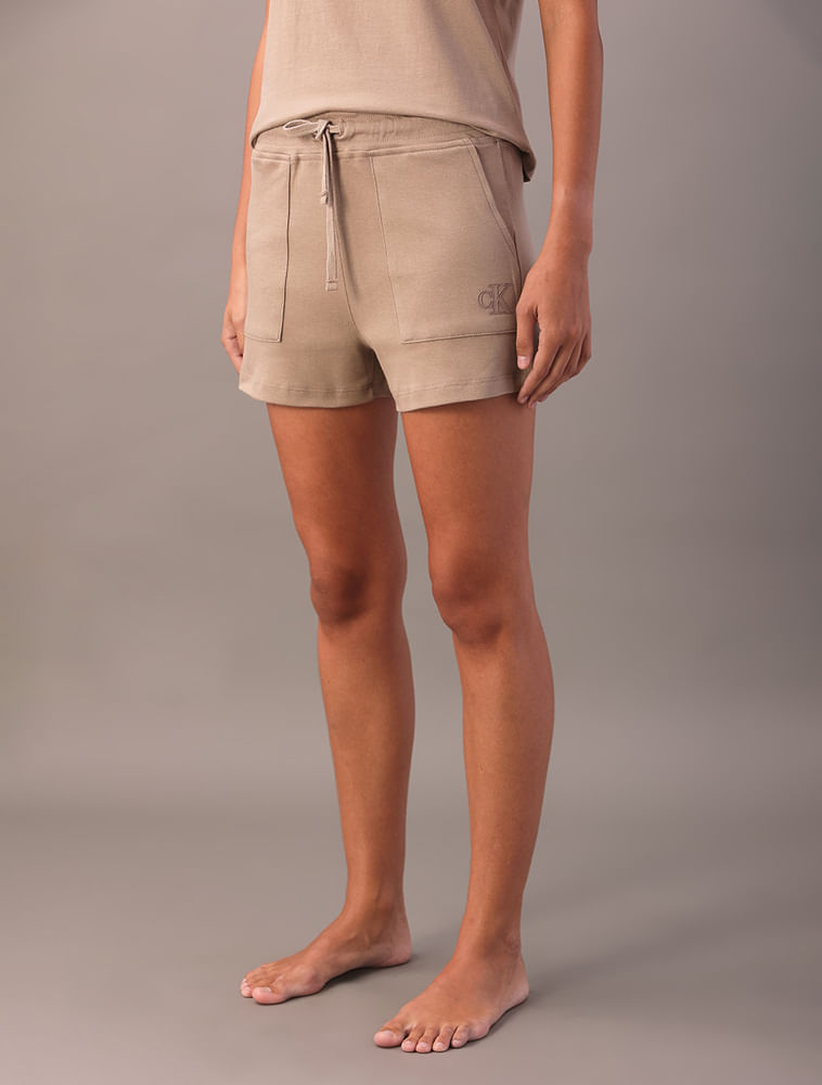 Shorts Feminino Bolsos Suedine - Caqui Medio