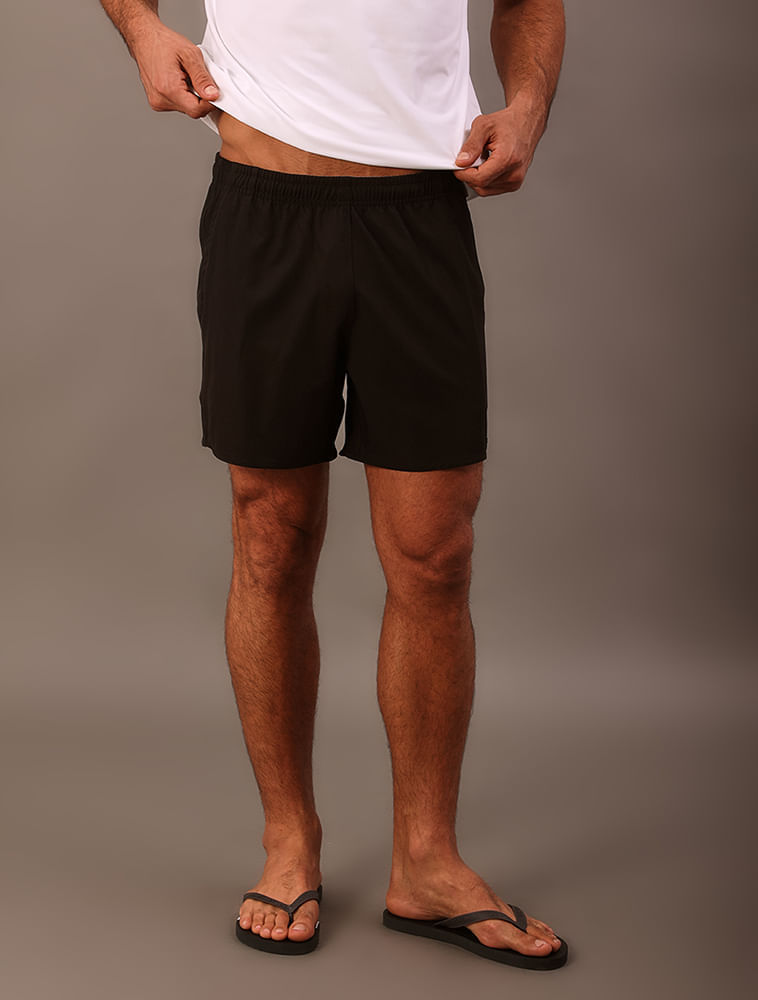Shorts Elástico Liso com Logo Lateral - Preto
