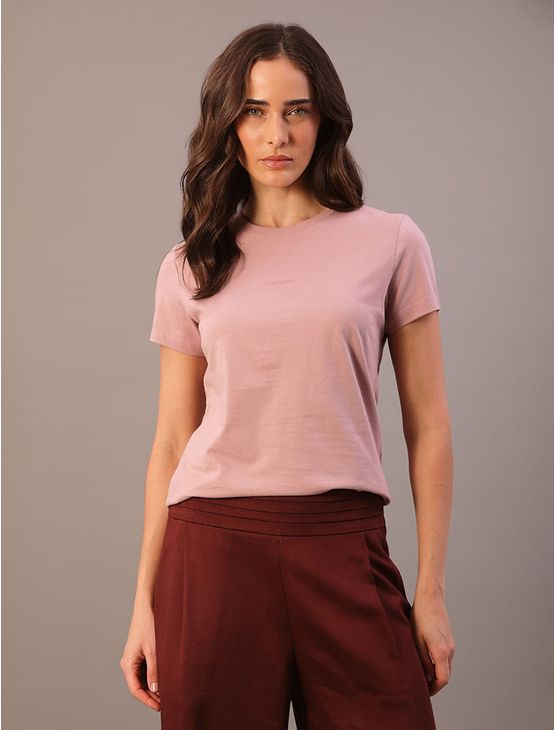 Camiseta Calvin Klein Feminina Mini Logo - Rosa Pó Camiseta Calvin Klein Feminina Mini Logo Rosa Pó g
