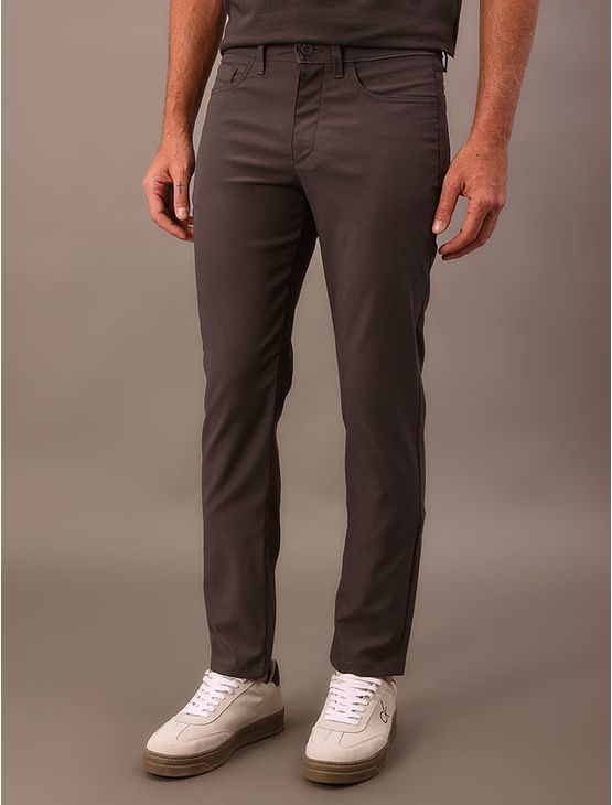 Calça Calvin Klein Stretch 5 Bolsos - Chumbo Calça Calvin Klein Stretch 5 Bolsos Chumbo 40