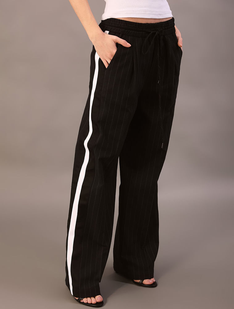 Calça Wideleg Calvin Klein Jeans Feminino Risca de Giz - Preto