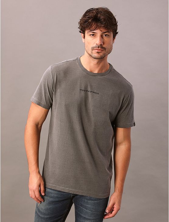 Camiseta Manga Curta Calvin Klein Jeans Masculino Enjoy The Present - Chumbo Camiseta Manga Curta Calvin Klein Jeans Masculino Enjoy The Present Chumbo Pp
