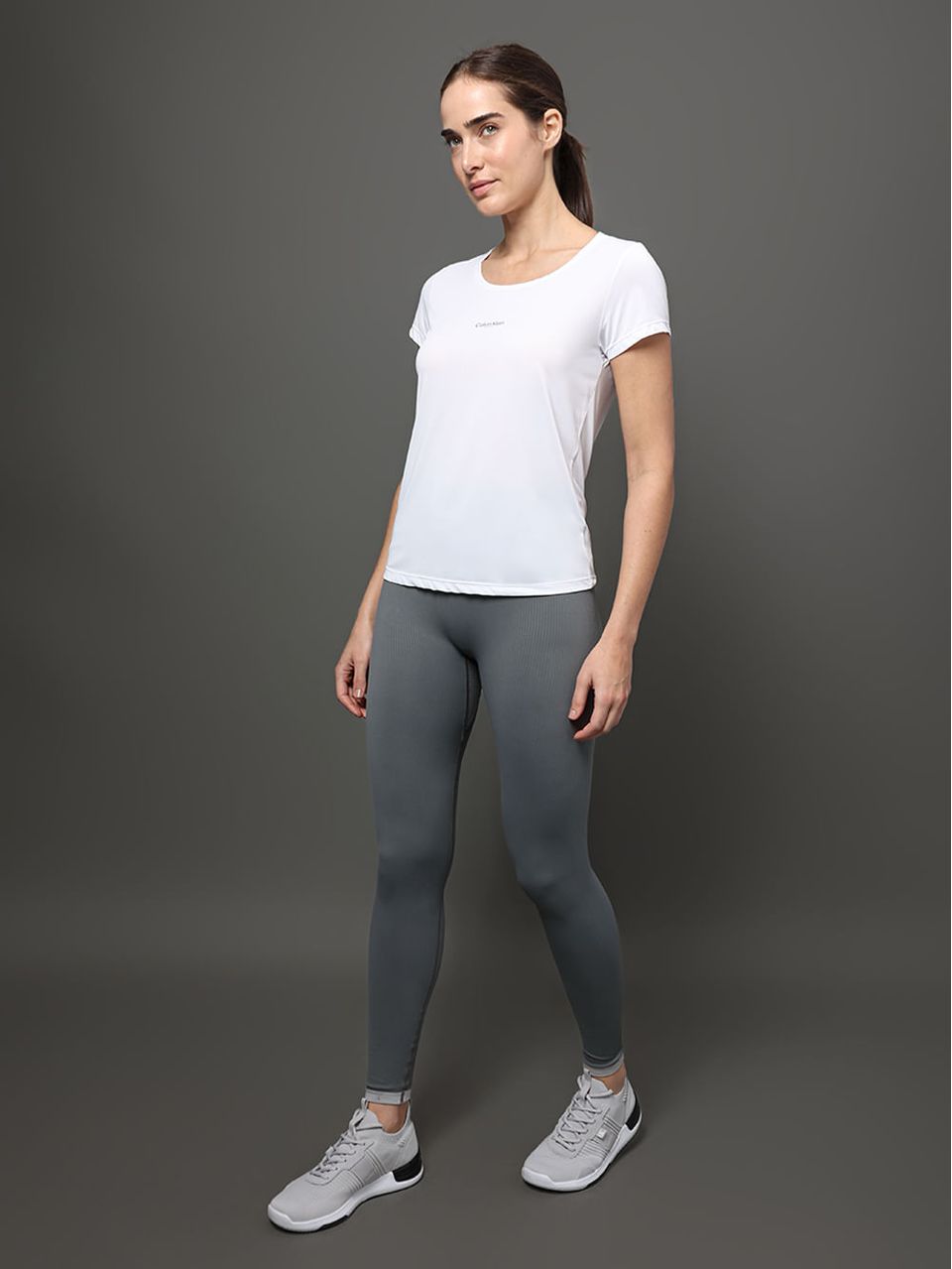 Camiseta Feminina Texturizada Calvin Klein Sport - Branco 2