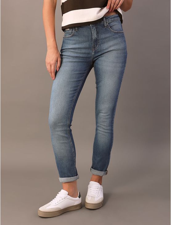 Calça Jeans New Skinny Feminina 5 Pockets - Azul Médio Calça Jeans New Skinny Feminina 5 Pockets Azul Médio 42