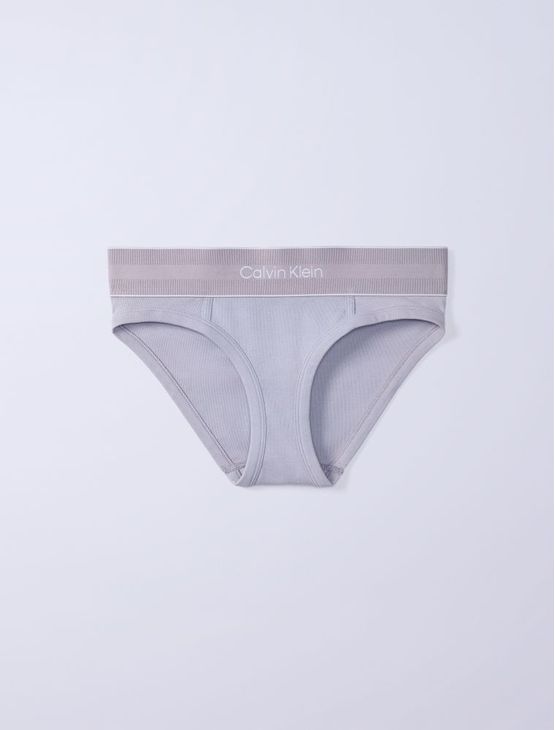 Calcinha Tanga Algodão Jung Kook For Calvin Klein - Cinza Médio Calcinha Tanga Algodão Jung Kook For Calvin Klein Cinza Médio p