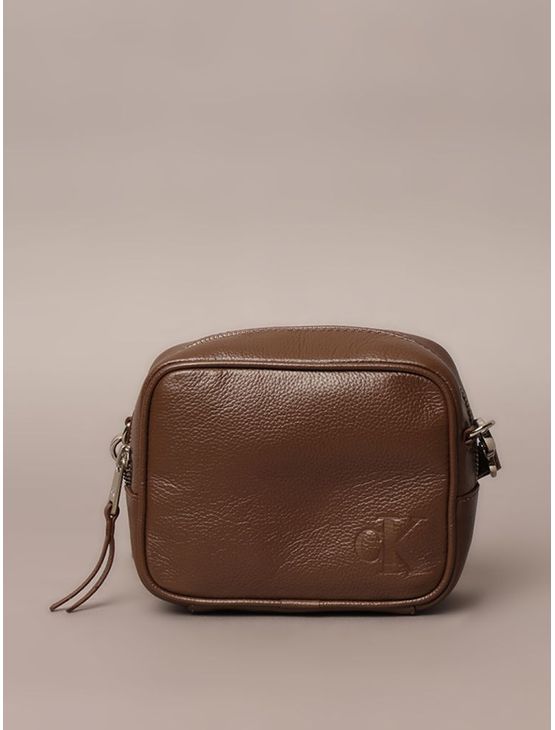 Bolsa Camera Bag Calvin Klein Jeans Chaveiro - Marrom Bolsa Camera Bag Calvin Klein Jeans Chaveiro Marrom u