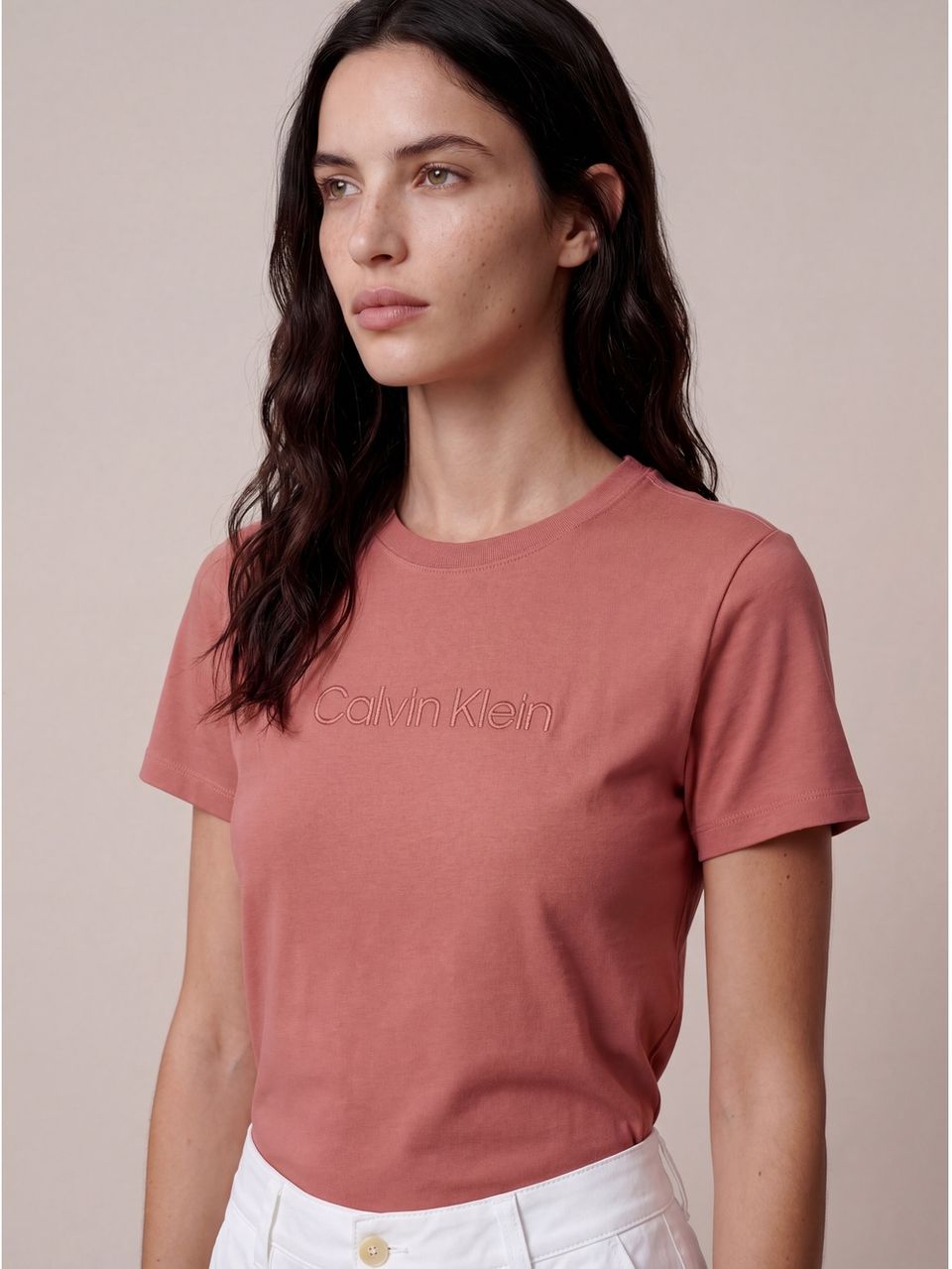 Camiseta Logo Embossed Bordado - Blush