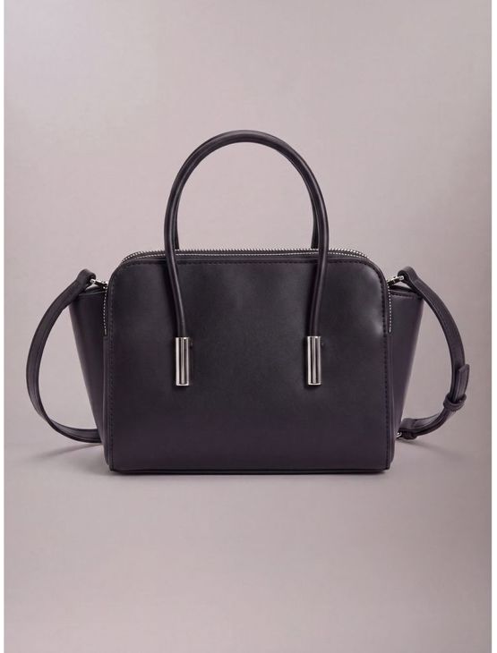 Bolsa Calvin Klein Zíper Com Alça Removível - Preto Bolsa Calvin Klein Zíper Com Alça Removível Preto u