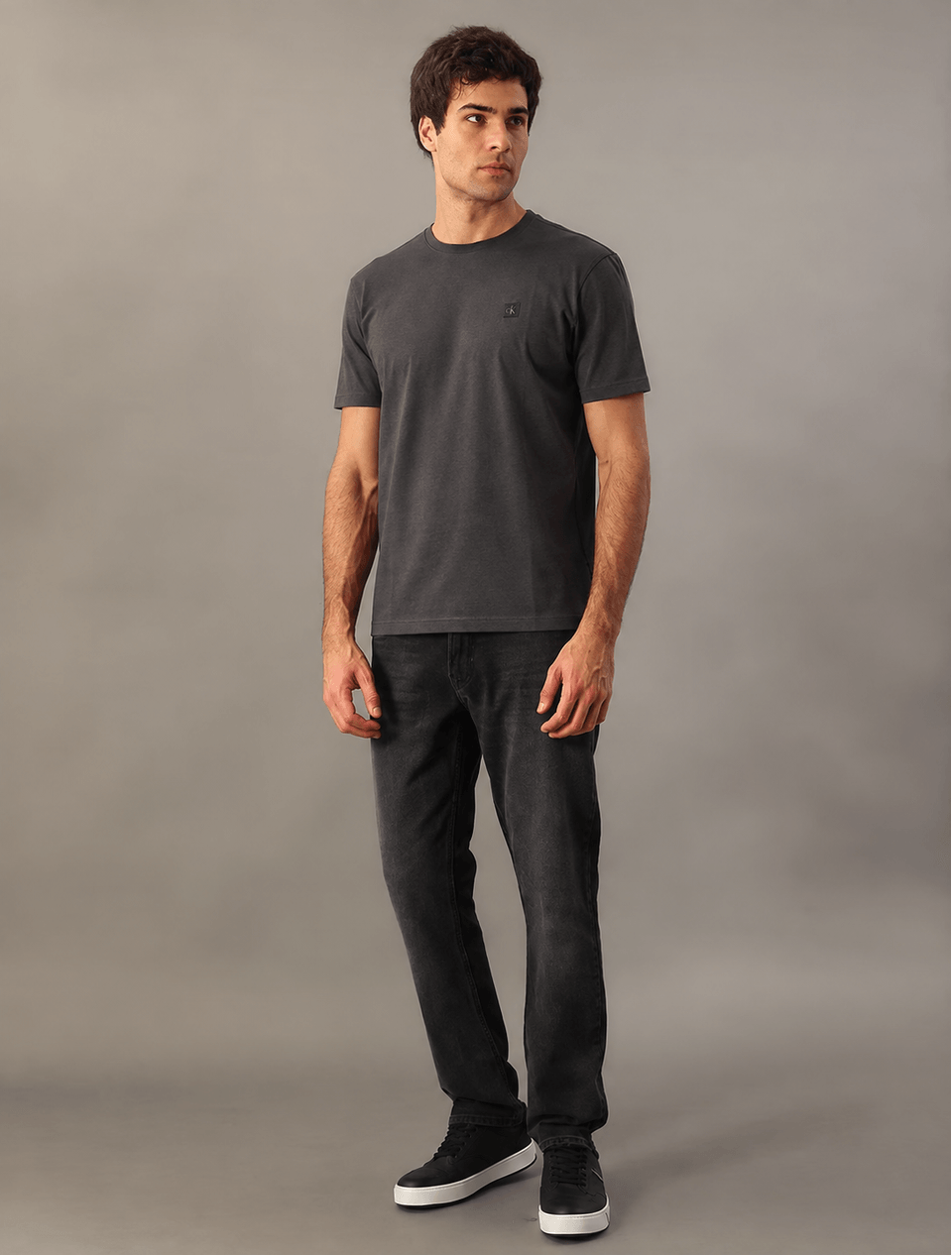 Camiseta Manga Curta Calvin Klein Jeans Masculino Patch - Chumbo