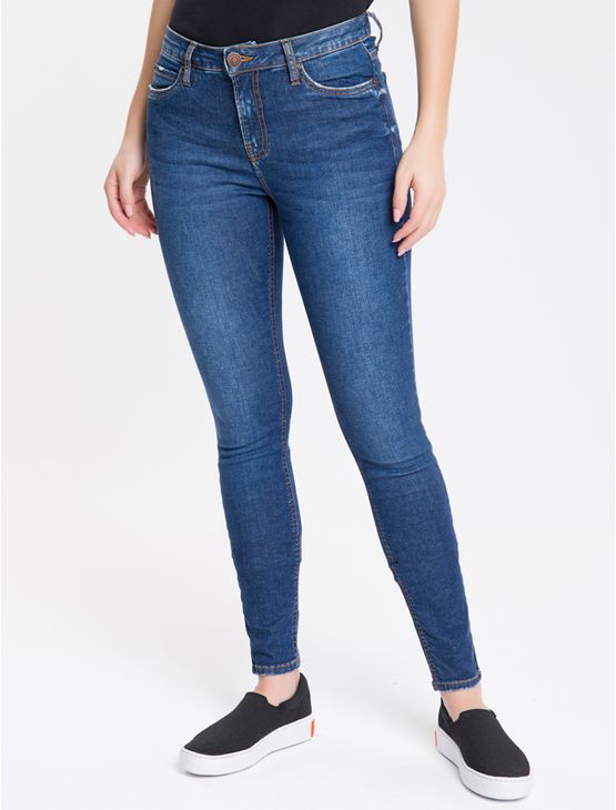 calça jeans super stretch