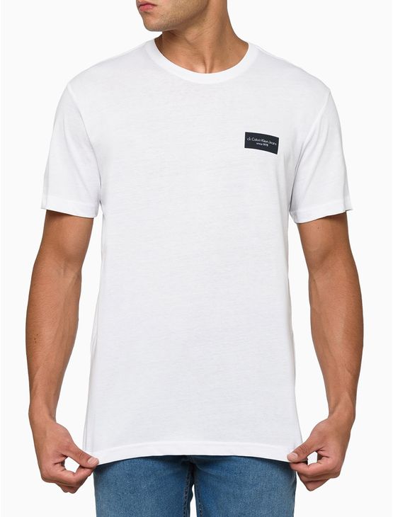 Camiseta Masculina Retângulo Calvin Klein Jeans – Branco Camiseta Masculina Retângulo Calvin Klein Jeans Branco Ggg