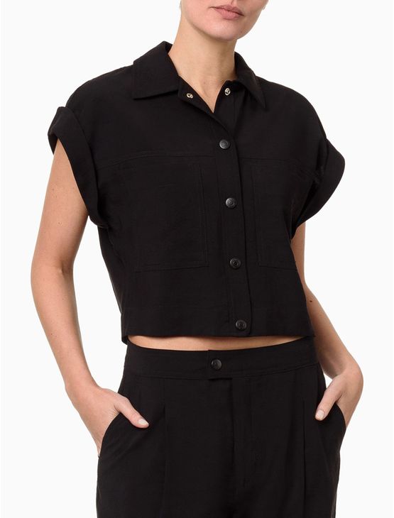 Camisa Feminina Botão de Pressão Calvin Klein Jeans - Preto Camisa Feminina Botão de Pressão Calvin Klein Jeans Preto 44