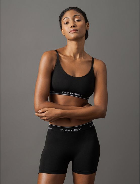 Top Triângulo Feminino Modern Cotton Seamless Calvin Klein Underwear - Preto Top Triângulo Feminino Modern Cotton Seamless Calvin Klein Underwear Preto m