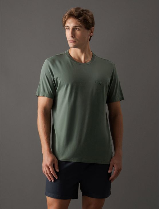 Camiseta Masculina Re Issue Peito Calvin Klein Jeans – Verde Médio Camiseta Masculina Re Issue Peito Calvin Klein Jeans Verde Médio p