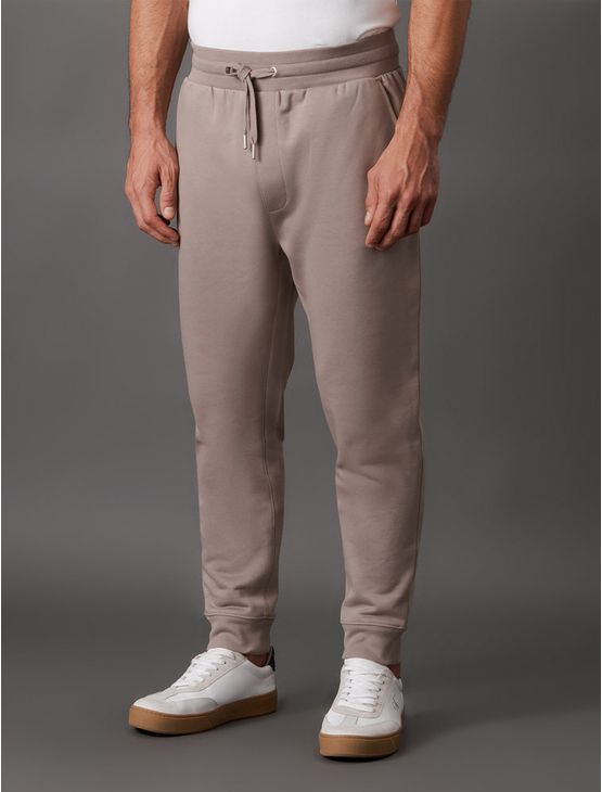 Calça Masculina Moletom Bordado Calvin Klein Jeans - Caqui Medio Calça Masculina Moletom Bordado Calvin Klein Jeans Caqui Medio g