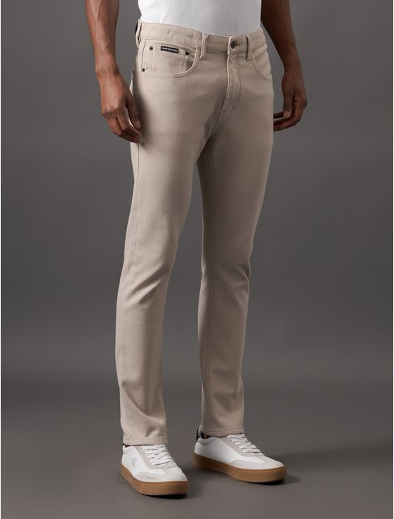 Calça Masculina Moletom 5 Pockets Calvin Klein Jeans - Areia Calça Masculina Moletom 5 Pockets Calvin Klein Jeans Areia 46