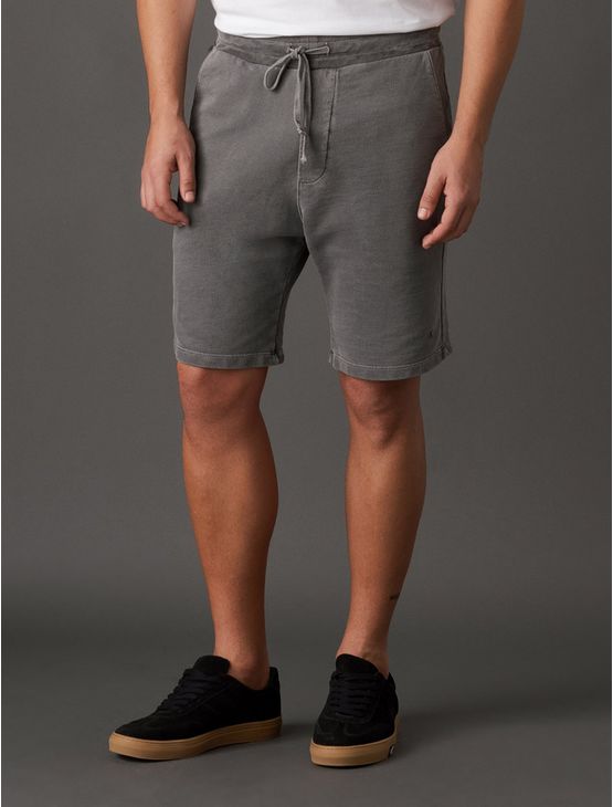 Bermuda Masculina Moletom Monograma Calvin Klein Jeans – Chumbo Bermuda Masculina Moletom Monograma Calvin Klein Jeans Chumbo p