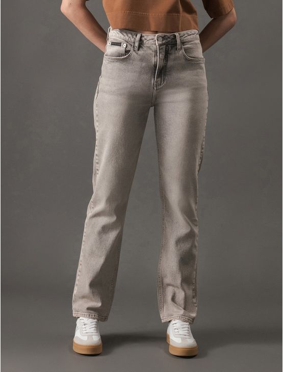 Calça Jeans Feminina Straight Cintura Alta Calvin Klein Jeans - Cinza Claro Calça Jeans Feminina Straight Cintura Alta Calvin Klein Jeans Cinza Claro 36