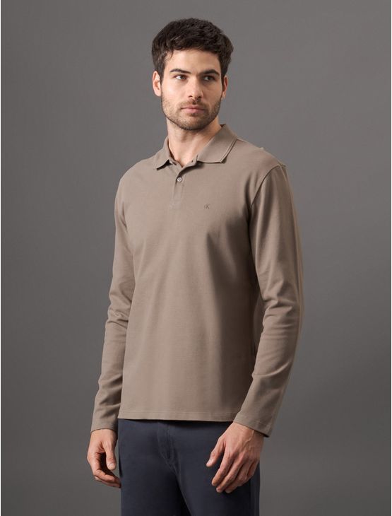 Polo Masculina Manga Longa Bordado Calvin Klein Jeans – Caqui Medio Polo Masculina Manga Longa Bordado Calvin Klein Jeans Caqui Medio p