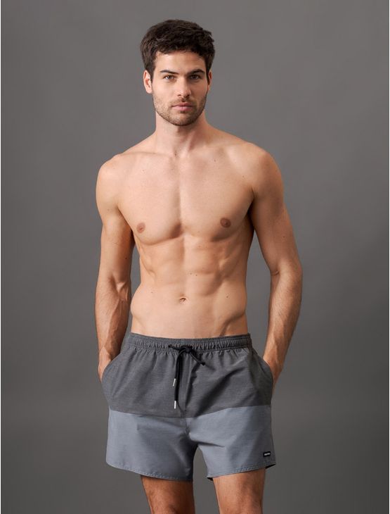 Short D’Água Masculino Listrado Calvin Klein Swimwear – Verde Médio Short D’Água Masculino Listrado Calvin Klein Swimwear Verde Médio Ggg