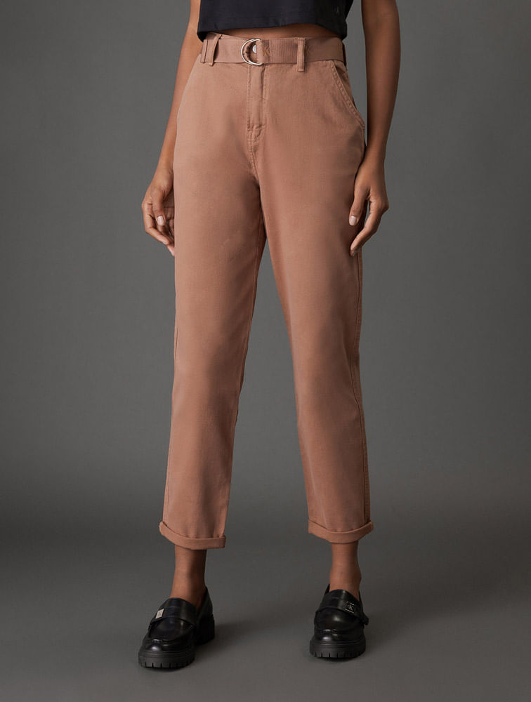 Calça Feminina Color Mom Com Cinto Calvin Klein Jeans - Terra