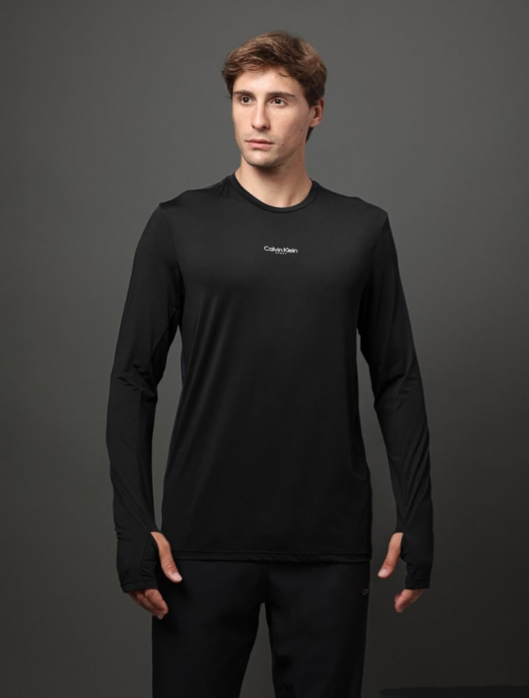 Camiseta Ml com Recorte Traseiro - Preto