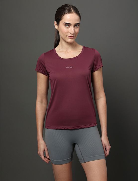 Camiseta Feminina Texturizada Calvin Klein Sport - Bordo Camiseta Feminina Texturizada Calvin Klein Sport Bordo p
