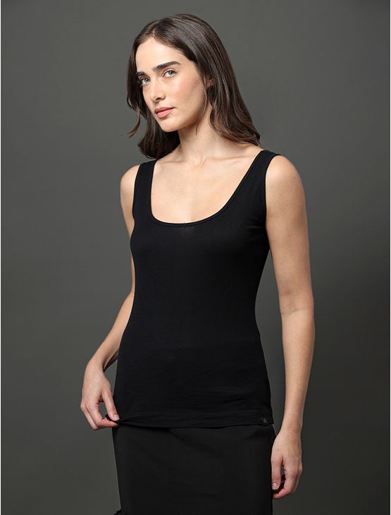 Regata Feminina Decote Quadrado Calvin Klein Jeans - Preto Regata Feminina Decote Quadrado Calvin Klein Jeans Preto m