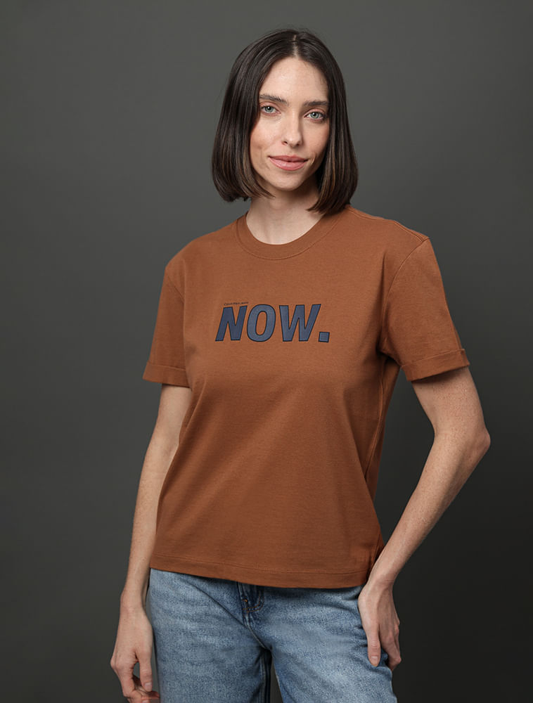 Camiseta Feminina Estampa Now Calvin Klein Jeans - Havana