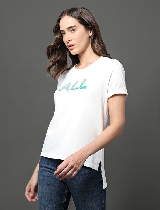 Camiseta Feminina All Calvin Klein Jeans - Off White Camiseta Feminina All Calvin Klein Jeans Off White p