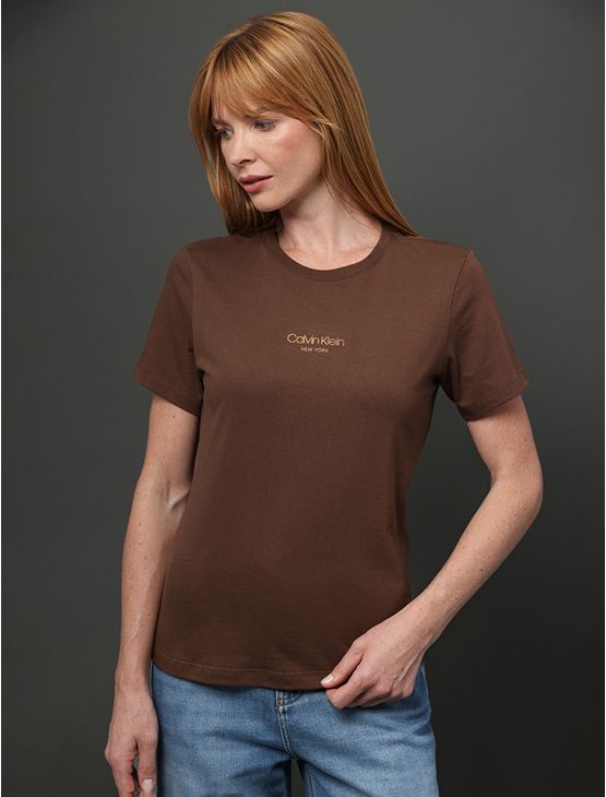 Camiseta Feminina Logo Foil Calvin Klein – Marrom Camiseta Feminina Logo Foil Calvin Klein Marrom m