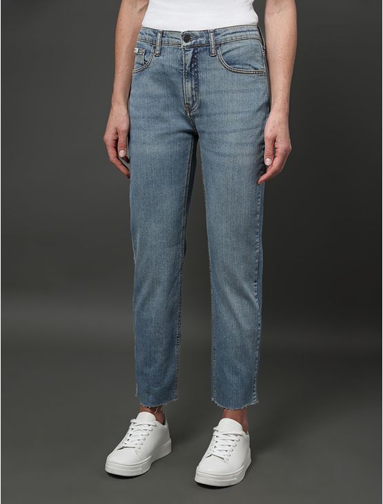 Calça Jeans Feminina Cropped Straight Calvin Klein - Azul Claro Calça Jeans Feminina Cropped Straight Calvin Klein Azul Claro 42