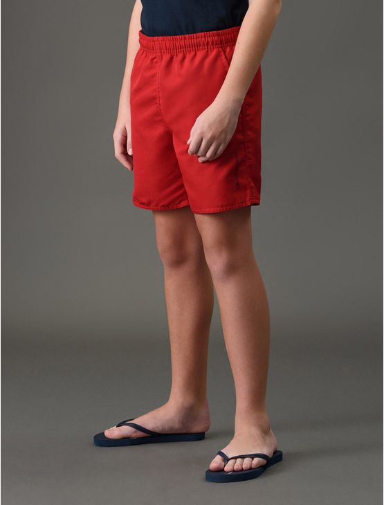 Shorts Menino Liso Logo Lateral Calvin Klein Jeans - Vermelho Escuro Shorts Menino Liso Logo Lateral Calvin Klein Jeans Vermelho Escuro 12