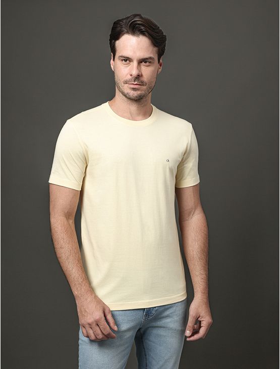 Camiseta Masculina Meia Malha Calvin Klein - Amarelo Manteiga Camiseta Masculina Meia Malha Calvin Klein Amarelo Manteiga Pp