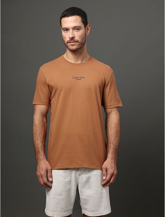 Camiseta Masculina Logo Calvin Klein Jeans - Havana Camiseta Masculina Logo Calvin Klein Jeans Havana Pp