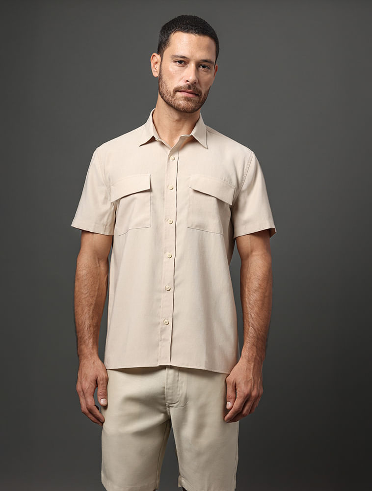 Camisa Masculina Liocel com Bolsos Calvin Klein Jeans - Caqui Claro