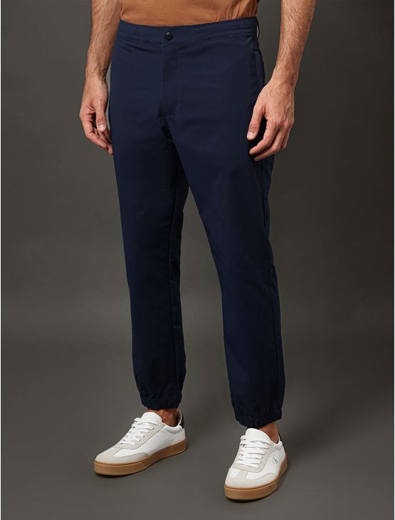 Calça Masculina Tech Zíper Calvin Klein Jeans - Marinho Calça Masculina Tech Zíper Calvin Klein Jeans Marinho 42