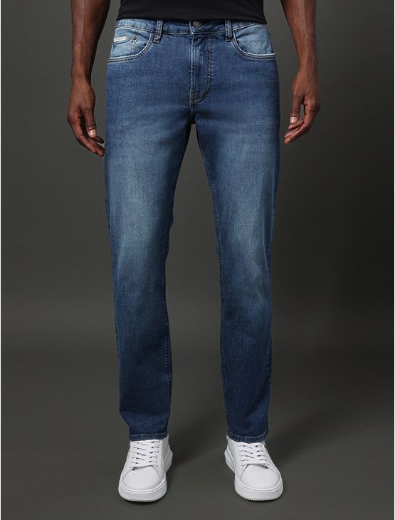 Calça Jeans Masculina Slim 5 Pockets Calvin Klein Jeans - Azul Médio Calça Jeans Masculina Slim 5 Pockets Calvin Klein Jeans Azul Médio 48