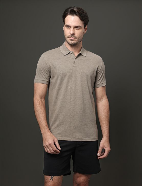 Polo Masculina Regular Piquet Calvin Klein - Caqui Medio Polo Masculina Regular Piquet Calvin Klein Caqui Medio Ggg