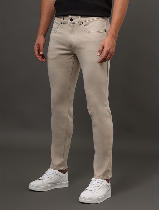 Calça Masculina Moletom 5 Pockets Calvin Klein - Caqui Claro Calça Masculina Moletom 5 Pockets Calvin Klein Caqui Claro 46