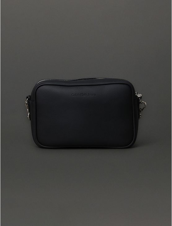 Bolsa Feminina Média Queima Baixo Calvin Klein Jeans - Preto Bolsa Feminina Média Queima Baixo Calvin Klein Jeans Preto u