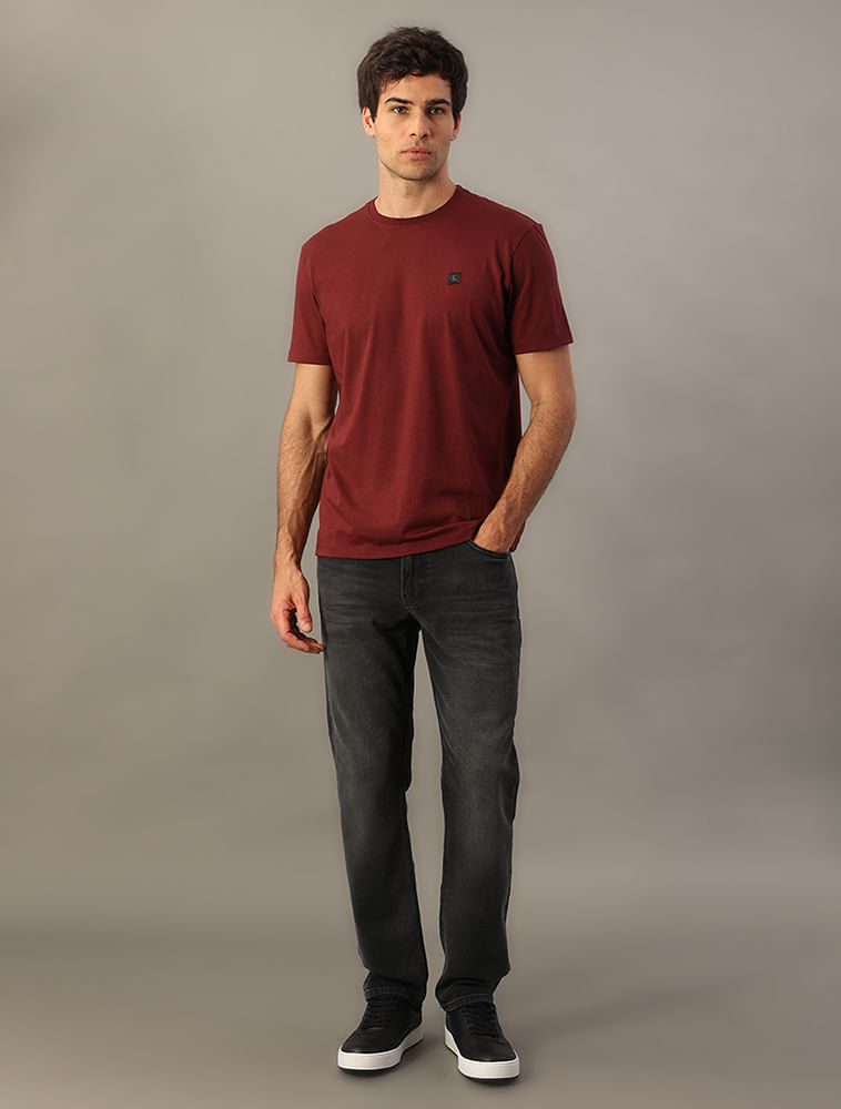 Calça Jeans Slim com Filigrana Embossed - Preto