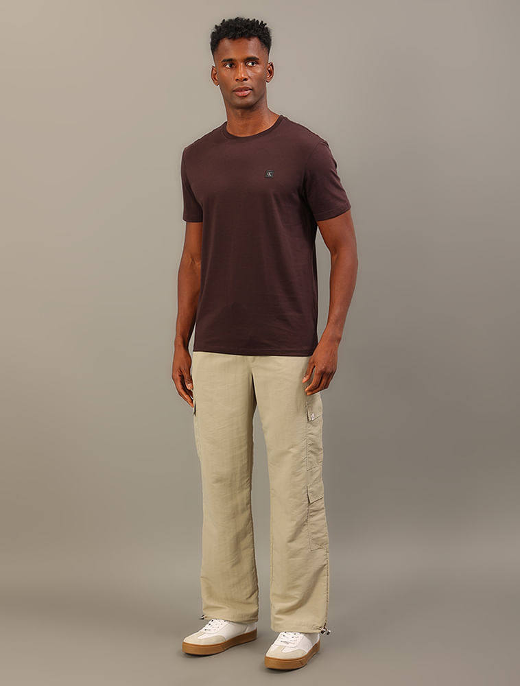 Camiseta Manga Curta Calvin Klein Jeans Masculino Patch - Marrom — Calvin Klein